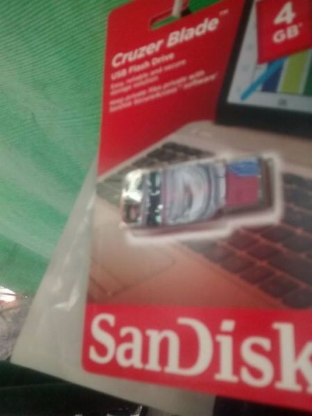 Pendrive  4 gb sen disk